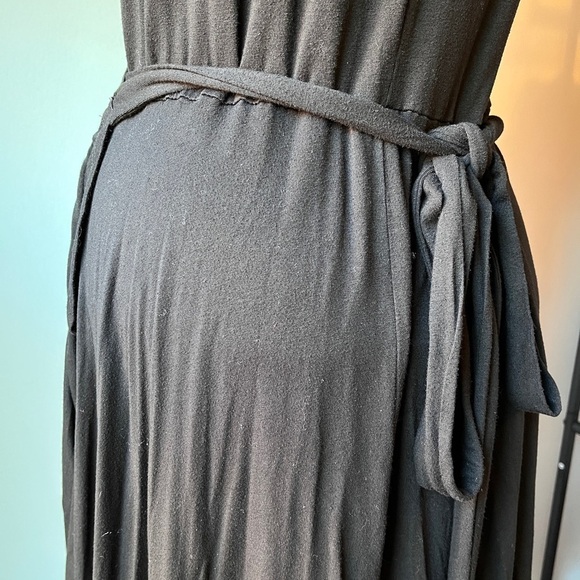 🏷️ 2/$20 ELOQUII Ruffle Hem Wrap Dress - Picture 6 of 9